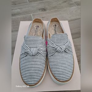 Women's Shoes